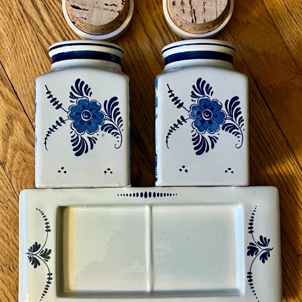 Delft Blue Condiment Set - Picture 4 of 9